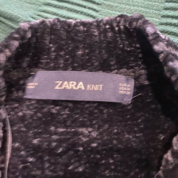 Zara Chenille Chunky V-Neck Sweater - Picture 6 of 6